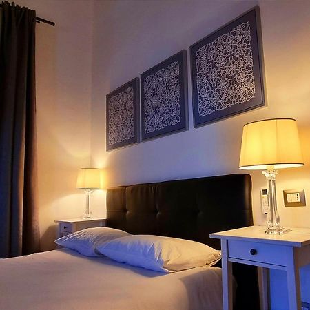 Politeamari Hotel ปาแลร์โม ภายนอก รูปภาพ