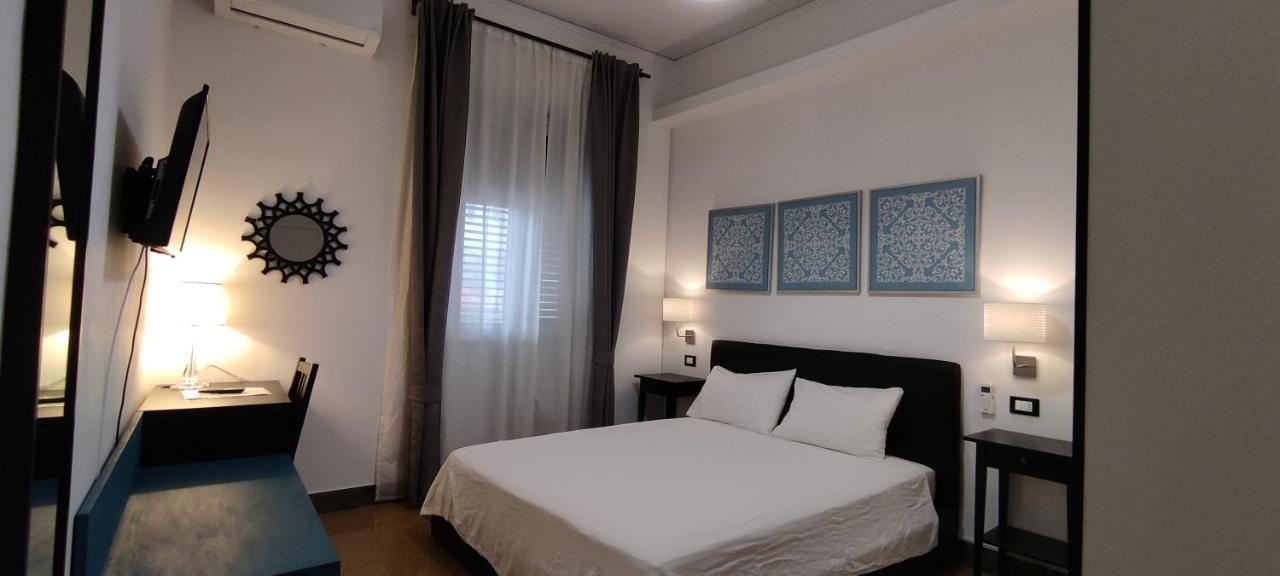 Politeamari Hotel ปาแลร์โม ภายนอก รูปภาพ