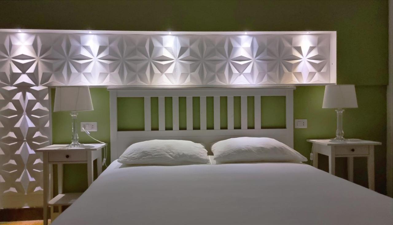 Politeamari Hotel ปาแลร์โม ภายนอก รูปภาพ