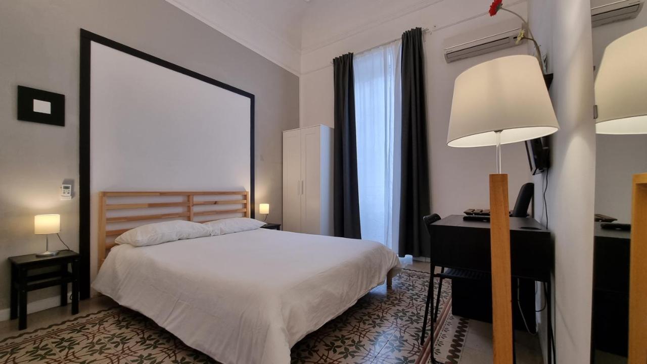 Politeamari Hotel ปาแลร์โม ภายนอก รูปภาพ
